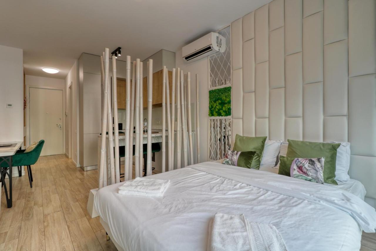 Herastrau Luxury Studios Bucarest Esterno foto